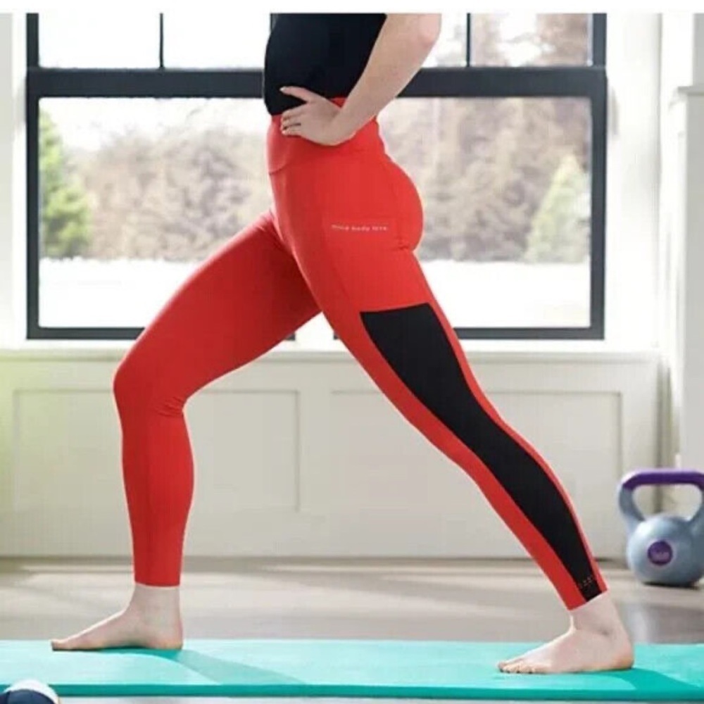 Peace Love World Mind Body Love Color Block Leggings XLP red/black with pockets